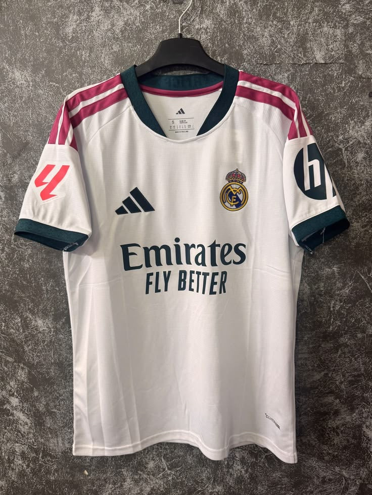 Real Madrid Home Jersey 2026/27 – Fan Version